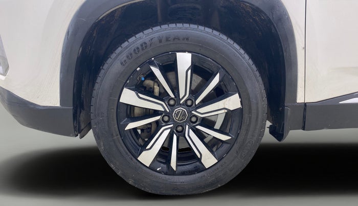 2019 MG HECTOR SHARP 1.5 DCT PETROL, Petrol, Automatic, 1,04,398 km, Left Front Wheel