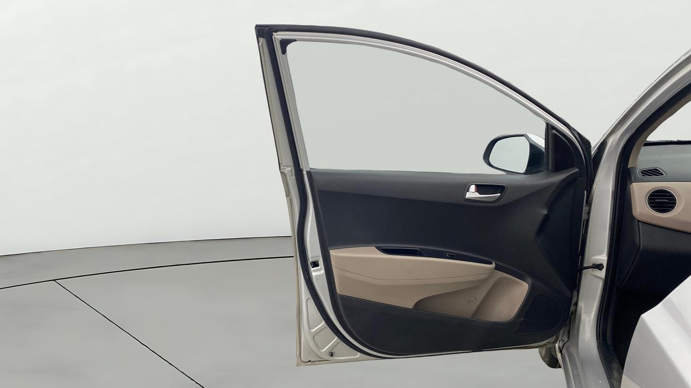 2016 Hyundai Xcent S AT 1.2, Petrol, Automatic, 52,964 km, LHS Front Door