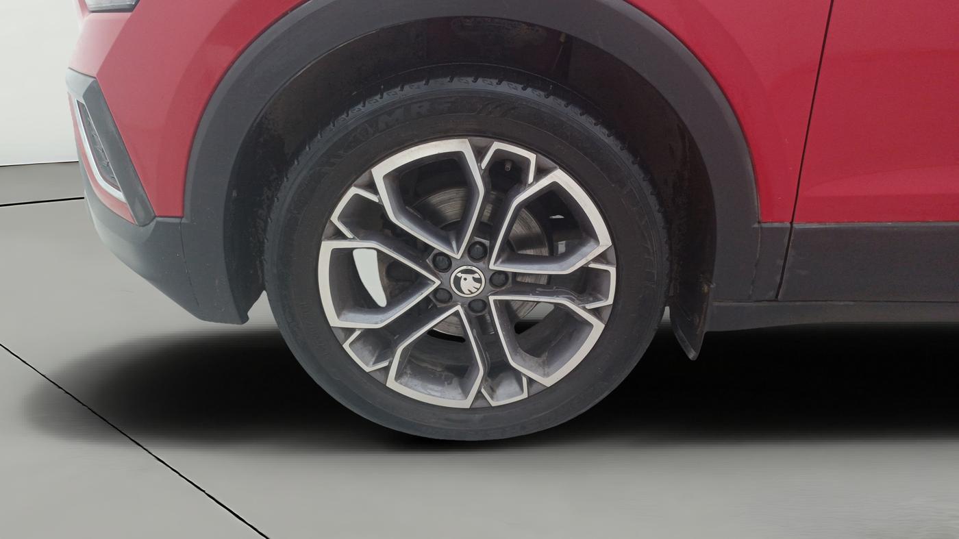 2022 Skoda KUSHAQ STYLE 1.0L TSI AT (6 AIRBAGS), Petrol, Automatic, 22,517 km, Left Front Wheel