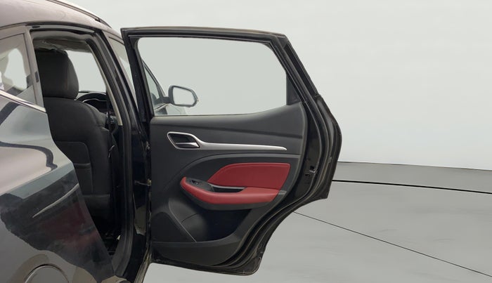 2023 MG ASTOR SAVVY 1.3 TURBO AT S RED, Petrol, Automatic, 16,039 km, RHS Rear Door