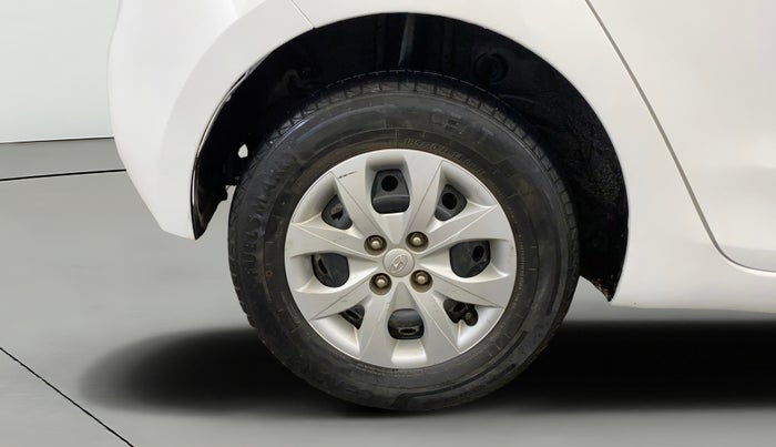 2018 Hyundai Elite i20 MAGNA EXECUTIVE 1.2, CNG, Manual, 1,42,463 km, Right Rear Wheel