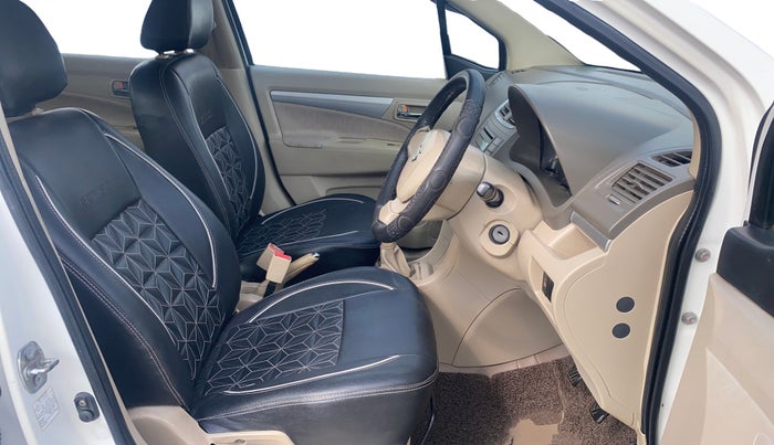 2013 Maruti Ertiga VDI, Diesel, Manual, 96,260 km, Right Side Front Door Cabin