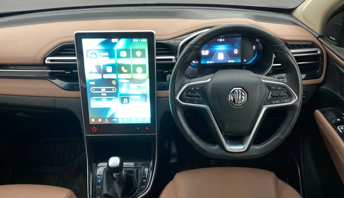 2024 MG HECTOR PLUS SHARP PRO 2.0 TURBO DIESEL 7 STR, Diesel, Manual, 25,742 km, Steering Wheel Close Up