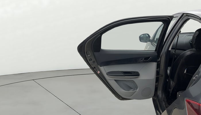 2022 Tata Tiago XT CNG, CNG, Manual, 67,292 km, LHS Rear Door