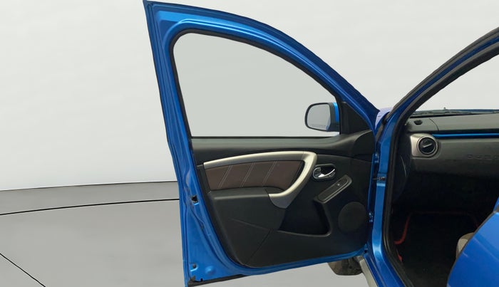 2020 Renault Duster RXZ 1.3 TURBO PETROL MT, Petrol, Manual, 25,335 km, LHS Front Door