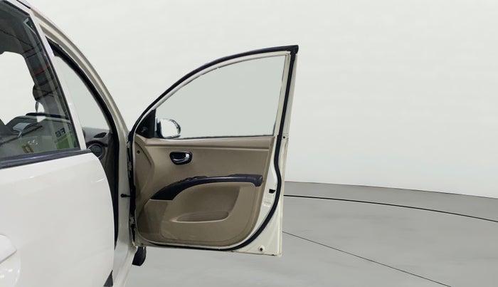 2016 Hyundai i10 SPORTZ 1.1, Petrol, Manual, 63,077 km, RHS Front Door