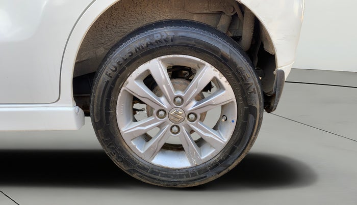 2013 Maruti Wagon R Stingray VXI, Petrol, Manual, 96,148 km, Left Rear Wheel