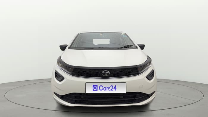 2024 Tata ALTROZ XE CNG, CNG, Manual, 17,446 km, Front