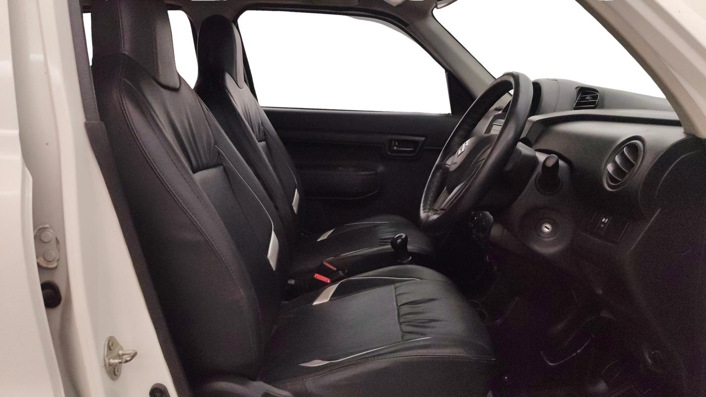 2021 Maruti S PRESSO VXI CNG, CNG, Manual, 95,031 km, Right Side Front Door Cabin