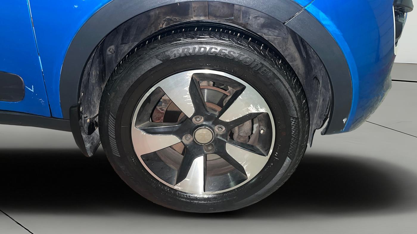 2018 Tata NEXON XZ PLUS PETROL, Petrol, Manual, 74,404 km, Right Front Wheel