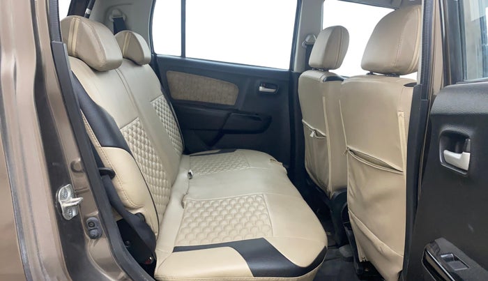 2017 Maruti Wagon R 1.0 VXI, Petrol, Manual, 66,046 km, Right Side Rear Door Cabin