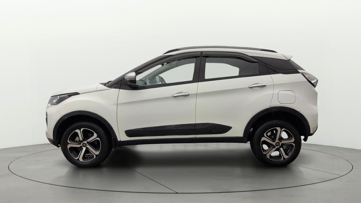 2023 Tata NEXON XMA PLUS SUNROOF PETROL, Petrol, Automatic, 28,017 km, Left Side