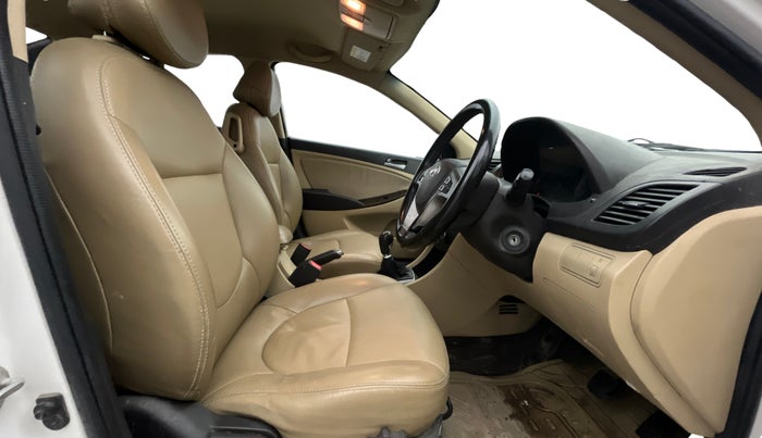 2016 Hyundai Verna 1.6 VTVT SX, Petrol, Manual, 99,271 km, Right Side Front Door Cabin