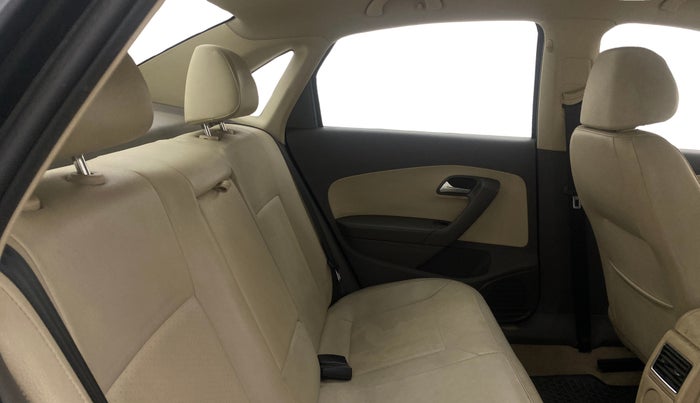 2014 Volkswagen Vento HIGHLINE PETROL AT, Petrol, Automatic, 92,209 km, Right Side Rear Door Cabin