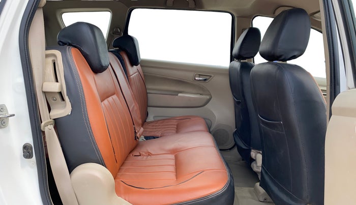 2017 Maruti Ertiga VDI SHVS, Diesel, Manual, 1,28,272 km, Right Side Rear Door Cabin