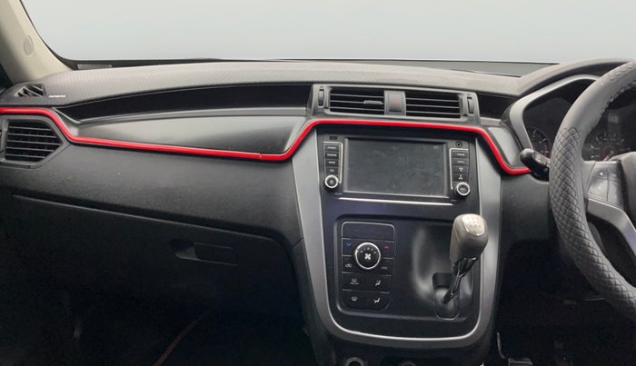 2017 Mahindra KUV 100 NXT K8 P 6 STR, Petrol, Manual, 54,683 km, Air Conditioner