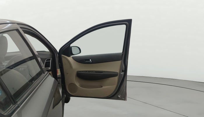 2013 Hyundai i20 SPORTZ 1.2, Petrol, Manual, 93,402 km, RHS Front Door