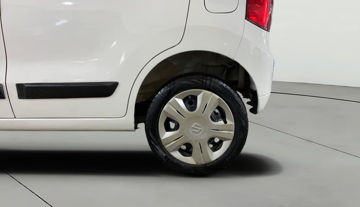 2013 Maruti Wagon R 1.0 VXI, Petrol, Manual, 38,044 km, Left Rear Wheel