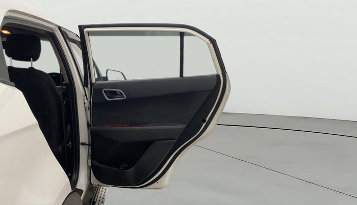 2018 Hyundai Creta E PLUS 1.6 PETROL, CNG, Manual, 47,131 km, RHS Rear Door