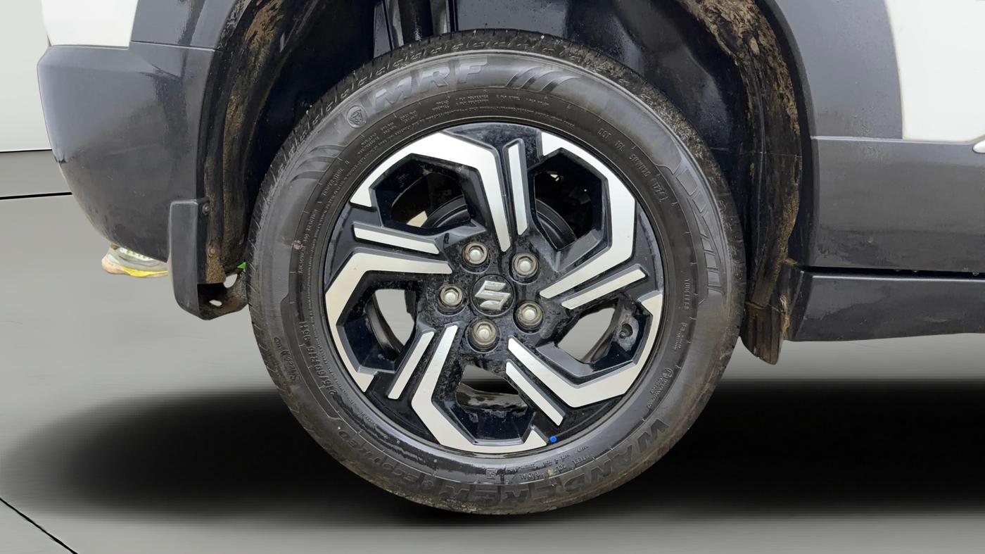 2024 Maruti BREZZA ZXI + AT SMART HYBRID, Petrol, Automatic, 9,544 km, Right Rear Wheel