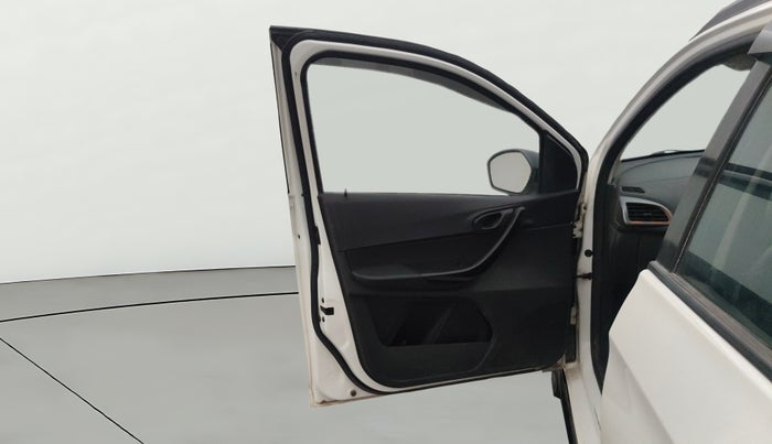 2018 Tata TIAGO NRG DIESEL, Diesel, Manual, 1,01,939 km, LHS Front Door