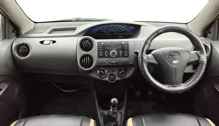 2013 Toyota Etios Liva GD, Diesel, Manual, 1,19,066 km, Dashboard