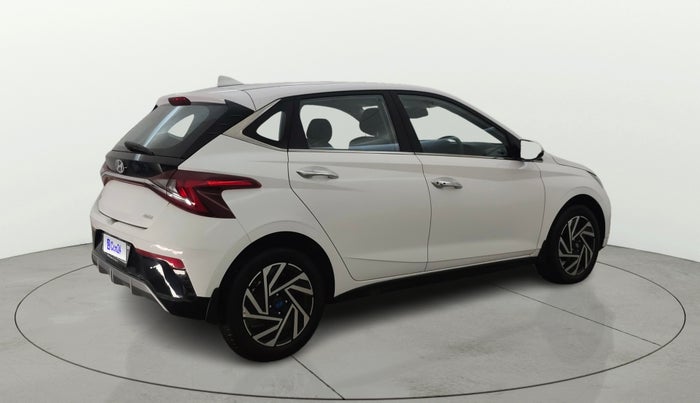 2024 Hyundai NEW I20 ASTA (O) 1.2 IVT, Petrol, Automatic, 9,274 km, Right Back Diagonal