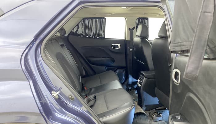 2021 Hyundai VENUE SX 1.0 (O) TURBO IMT, Petrol, Manual, 17,050 km, Right Side Rear Door Cabin