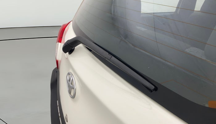 2014 Toyota Etios CROSS 1.2 G, Petrol, Manual, 70,160 km, Rear Wiper