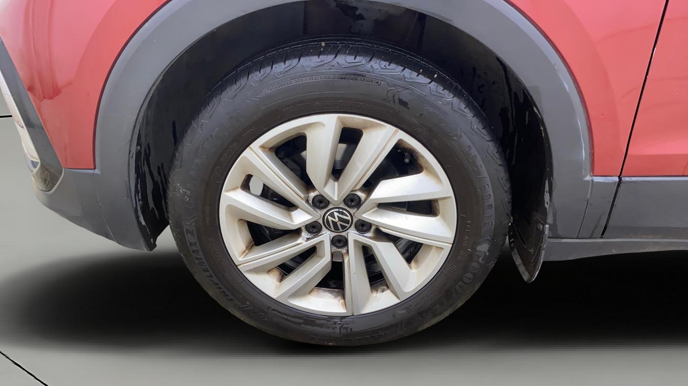 2022 Volkswagen TAIGUN HIGHLINE 1.0 TSI AT, Petrol, Automatic, 28,274 km, Left Front Wheel
