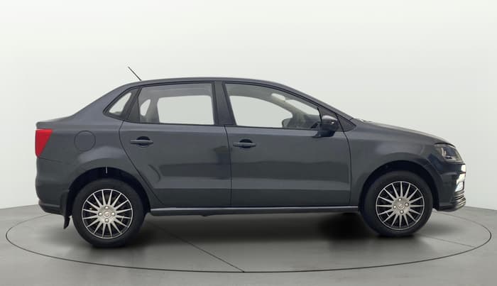 2016 Volkswagen Ameo COMFORTLINE 1.2L, Petrol, Manual, 51,489 km, Right Side View