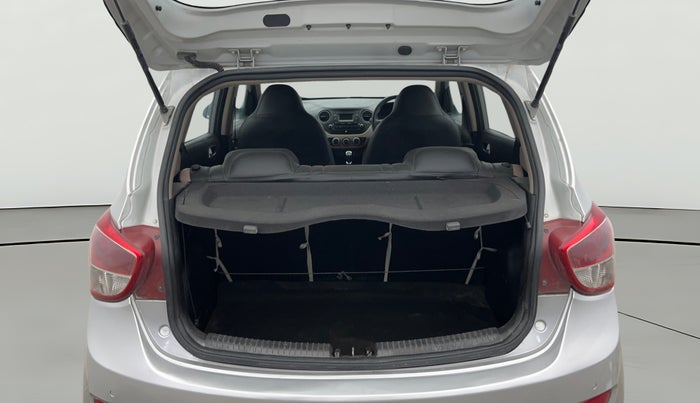 2016 Hyundai Grand i10 SPORTZ 1.2 KAPPA VTVT, Petrol, Manual, 96,085 km, Boot Open Zoomed View