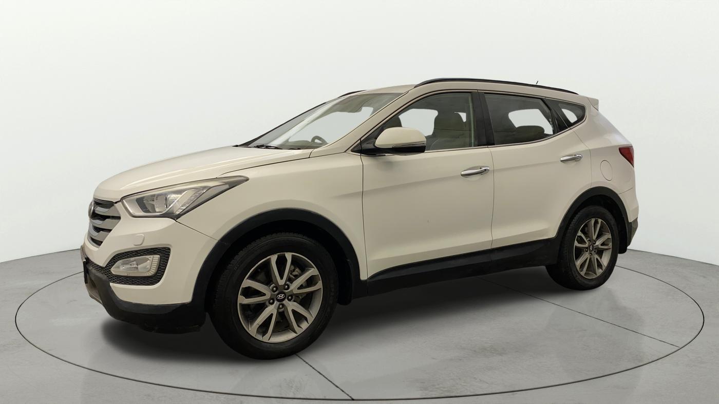 2014 Hyundai Santa Fe 4 WD AT, Diesel, Automatic, 72,740 km, Left Front Diagonal