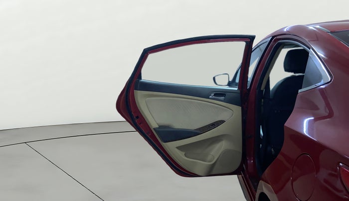 2016 Hyundai Verna 1.6 CRDI SX, Diesel, Manual, 1,02,496 km, LHS Rear Door