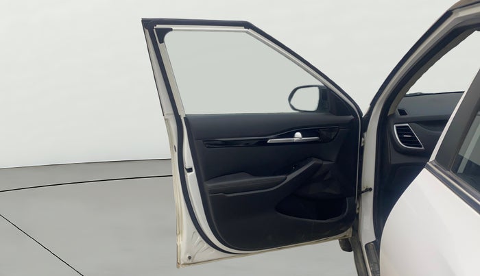 2021 KIA SELTOS HTX ANNIVERSARY EDITION 1.5 PETROL, Petrol, Manual, 1,06,571 km, LHS Front Door