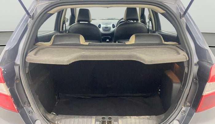 2016 Ford New Figo TITANIUM 1.2 PETROL MT, Petrol, Manual, 39,246 km, Boot Open Zoomed View
