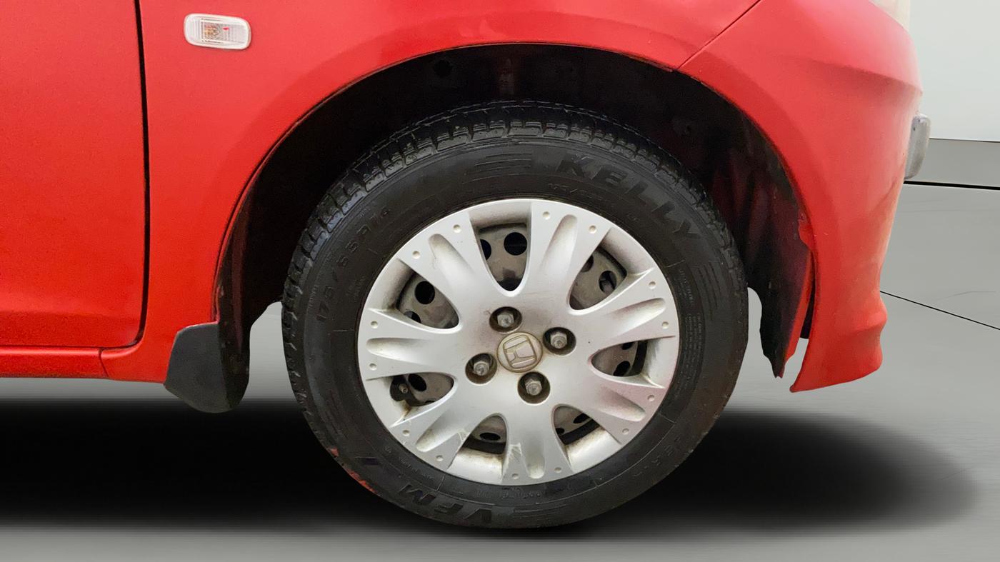 2015 Honda Brio S MT, Petrol, Manual, 39,212 km, Right Front Wheel