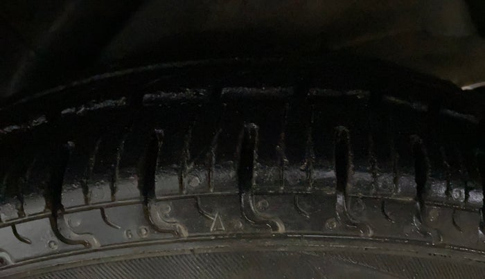 2015 Hyundai i10 MAGNA 1.1, Petrol, Manual, 35,323 km, Left Rear Tyre Tread