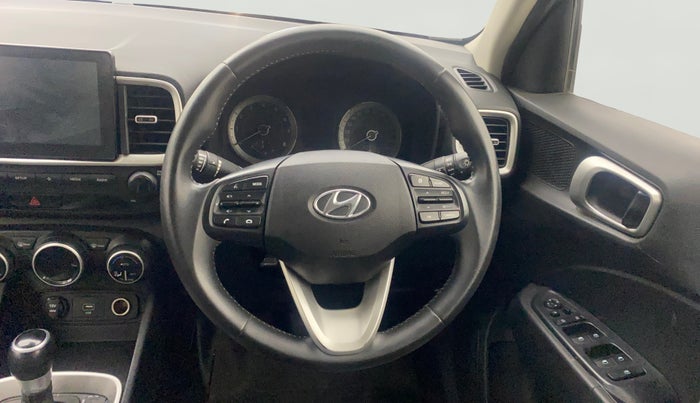 2020 Hyundai VENUE SX PLUS 1.0 TURBO DCT, Petrol, Automatic, 1,07,678 km, Steering Wheel Close Up