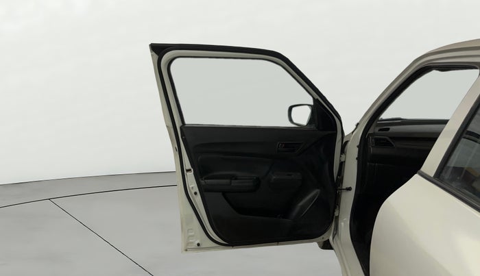 2023 Maruti Swift LXI, Petrol, Manual, 22,795 km, LHS Front Door