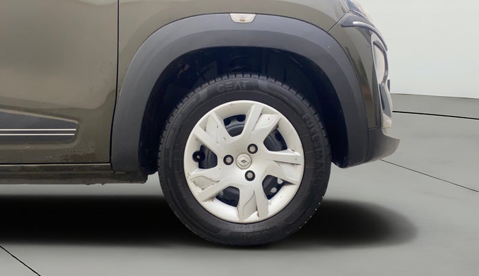 2024 Renault Kwid RXL(O) 1.0L AMT, Petrol, Automatic, 5,470 km, Right Front Wheel