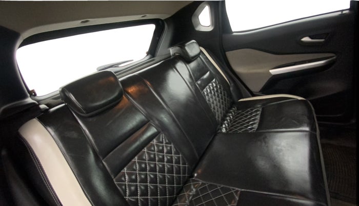 2023 Nissan MAGNITE XL, Petrol, Manual, 26,062 km, Right Side Rear Door Cabin