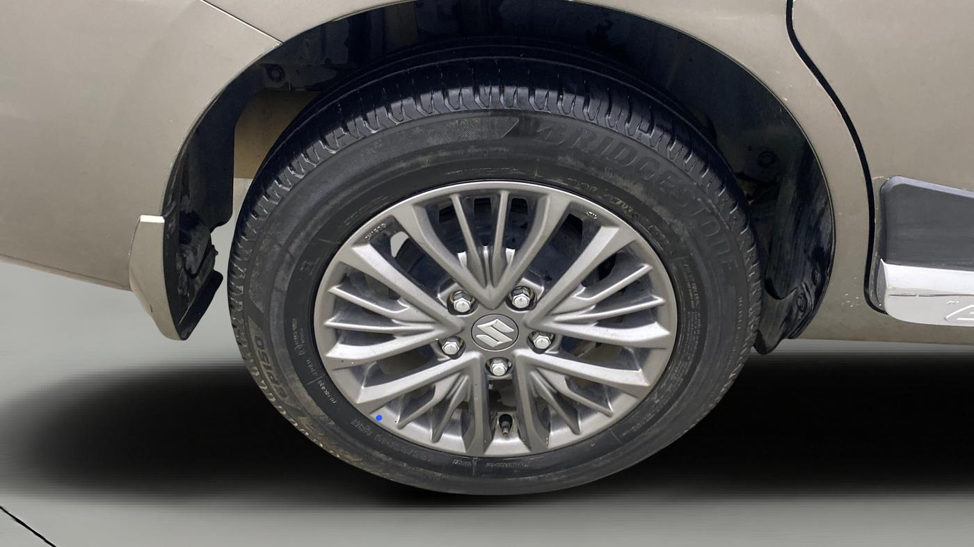 2020 Maruti Ertiga ZXI+ SHVS, Petrol, Manual, 17,642 km, Right Rear Wheel