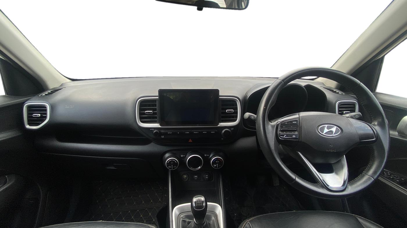 2020 Hyundai VENUE S+ 1.2, Petrol, Manual, 68,138 km, Dashboard