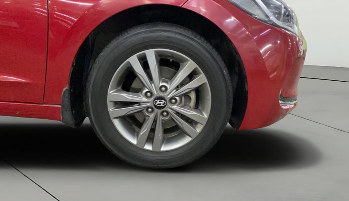 2017 Hyundai New Elantra 2.0 SX MT PETROL, Petrol, Manual, 95,809 km, Right Front Wheel