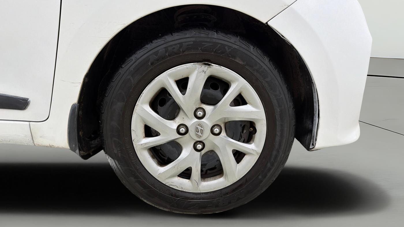 2019 Hyundai Grand i10 MAGNA 1.2 KAPPA VTVT, Petrol, Manual, 50,600 km, Right Front Wheel
