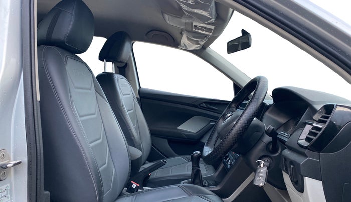 2022 Skoda KUSHAQ ACTIVE 1.0L TSI MT, Petrol, Manual, 84,819 km, Right Side Front Door Cabin