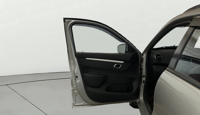 2024 Renault Kwid CLIMBER AMT 1.0, Petrol, Automatic, 20,151 km, LHS Front Door