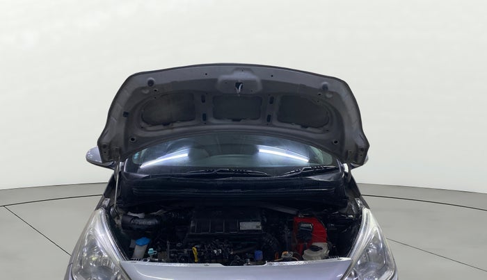 2016 Hyundai Grand i10 MAGNA AT 1.2 KAPPA VTVT, CNG, Automatic, 1,04,652 km, Open Bonet