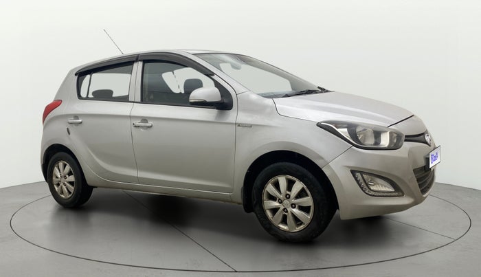 2012 Hyundai i20 SPORTZ 1.4 AT, Petrol, Automatic, 1,03,918 km, Right Front Diagonal